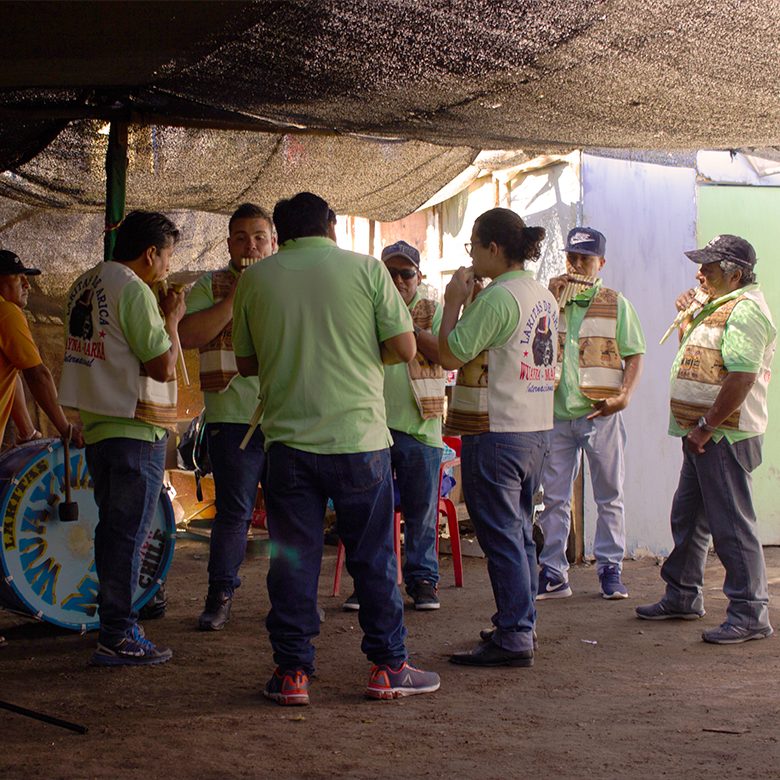 Wuayna Marka tocando durante la grabación del disco