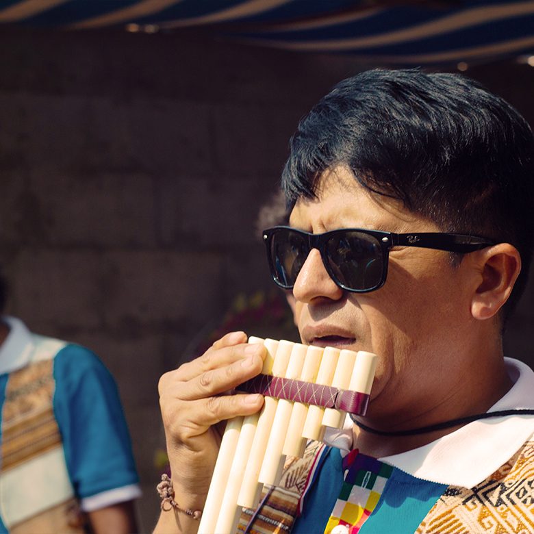 Jose Tusco Aleluya tocando en las Cruces de Mayo de Molino